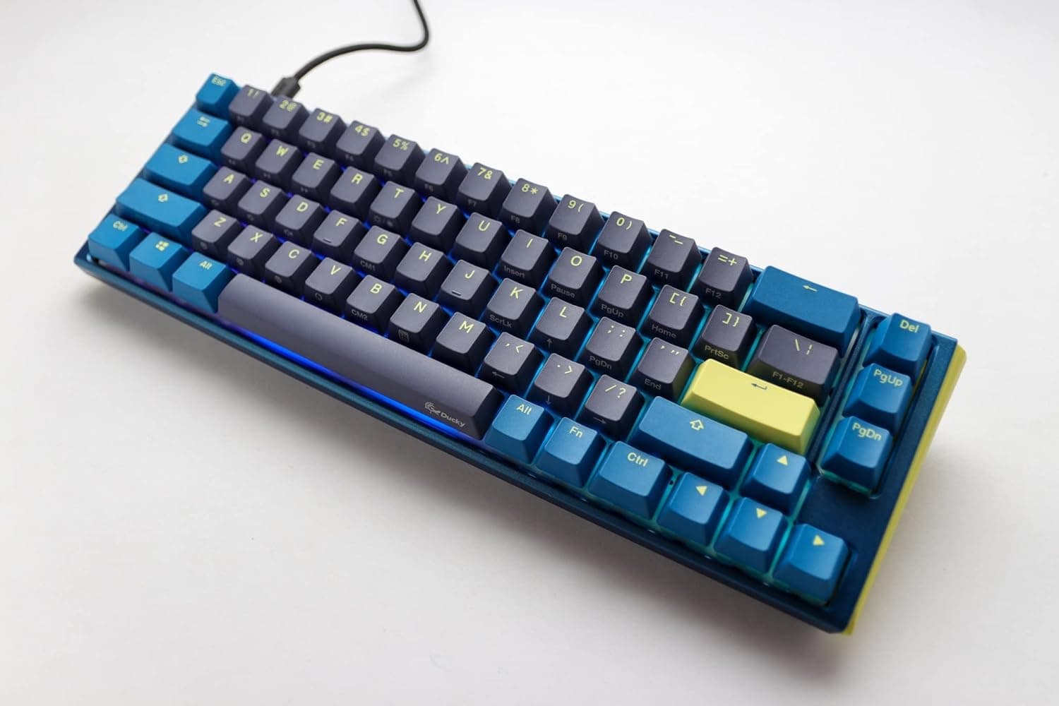 Ducky One 3 SF Daybreak 65% メカニカルキーボード