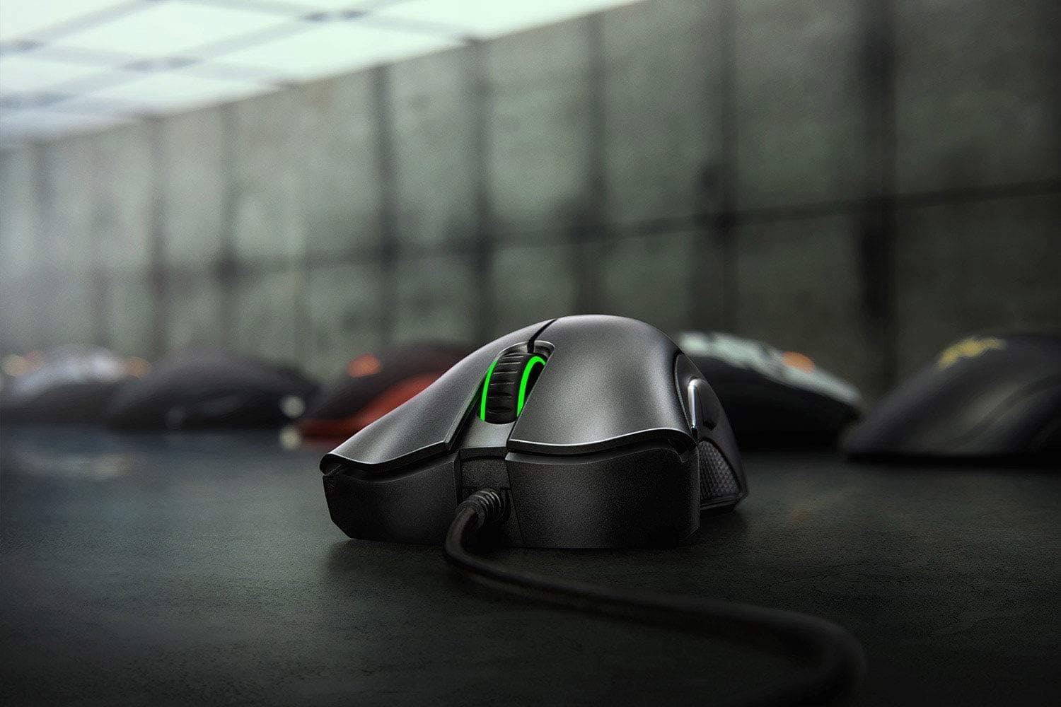Razer DEATHADDER ESSENTIAL 有線ゲーミングマウス [並行輸入品] ブラック